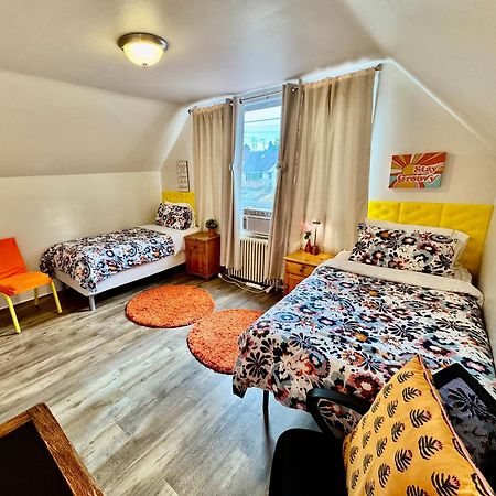 Private Room With Two Twin Beds Air Conditioning And Shared Bathrooms Located Near Seatac Airport And Downtown Seattle Exteriör bild