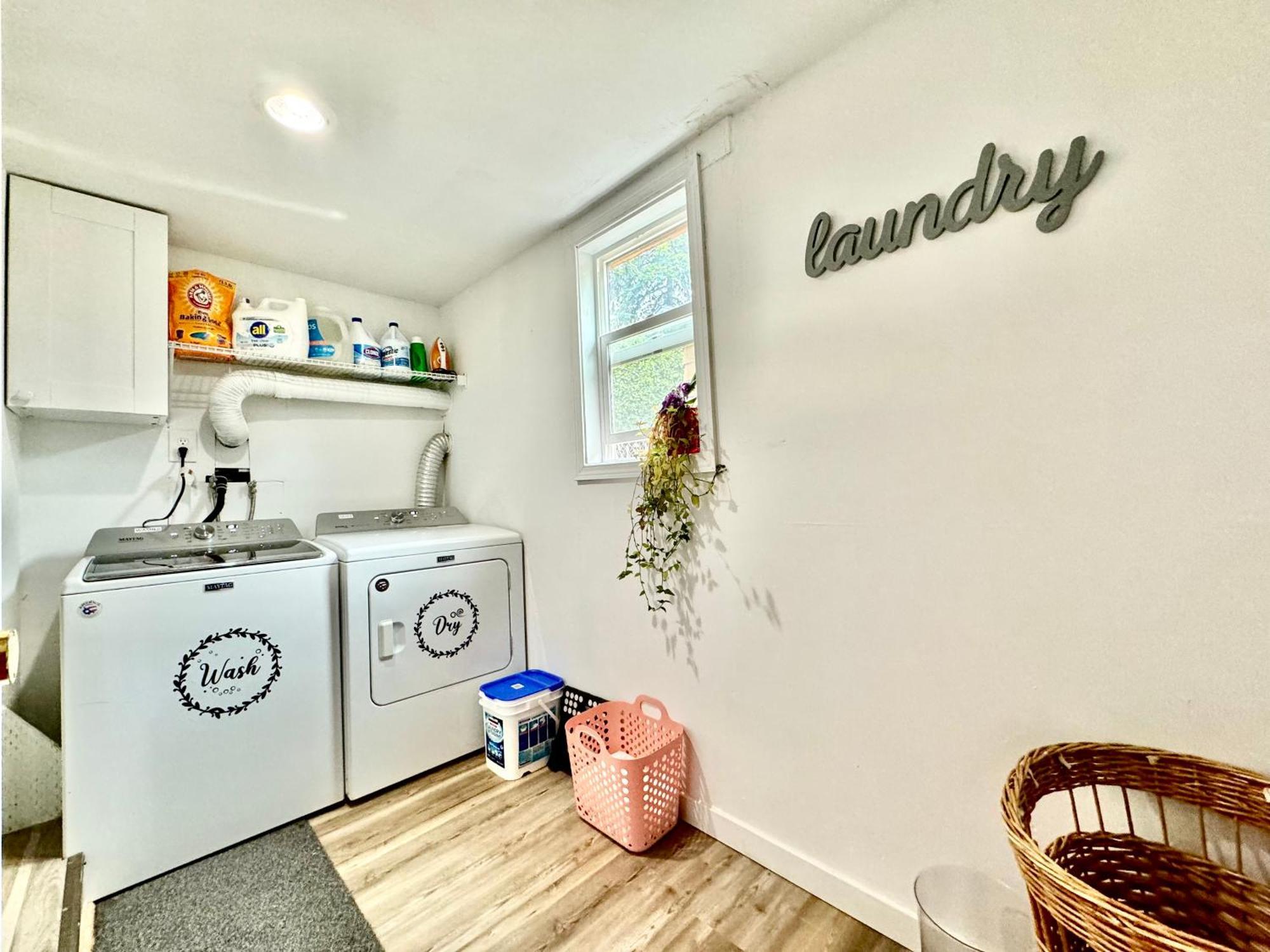 Private Room With Two Twin Beds Air Conditioning And Shared Bathrooms Located Near Seatac Airport And Downtown Seattle Exteriör bild