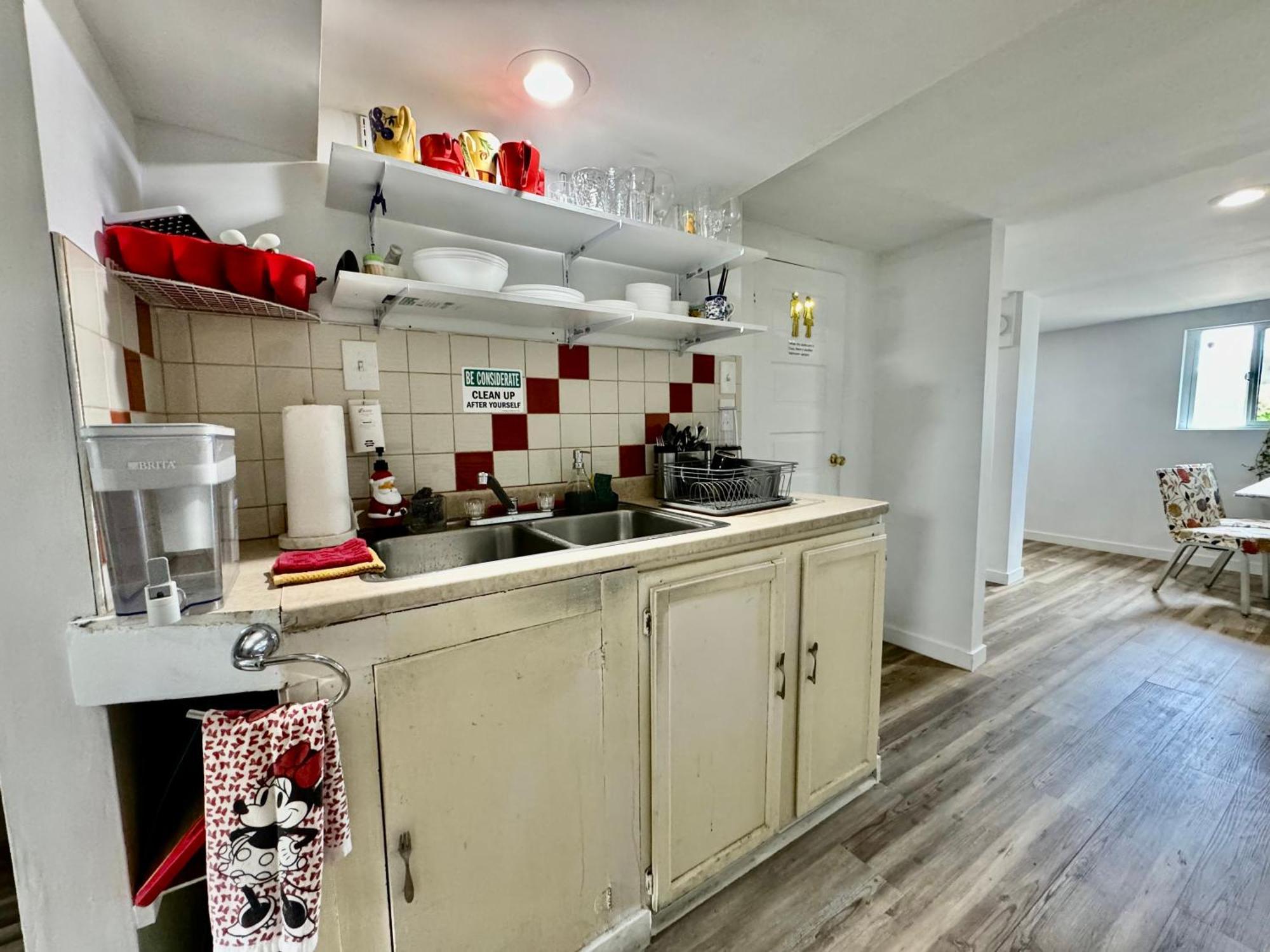 Private Room With Two Twin Beds Air Conditioning And Shared Bathrooms Located Near Seatac Airport And Downtown Seattle Exteriör bild